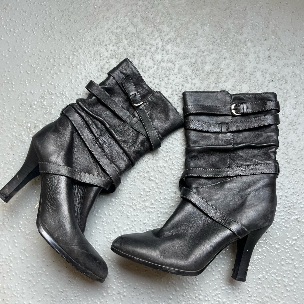 Softt Black Leather Ankle Boots Buckle Detail Heeled Booties Size 7.5 - Picture 2 of 8
